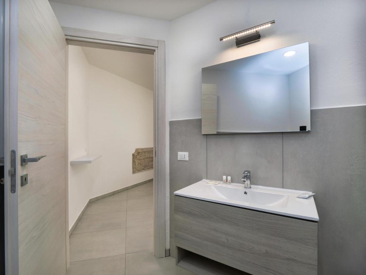 Aldo Moro Rooms Olbia Dış mekan fotoğraf