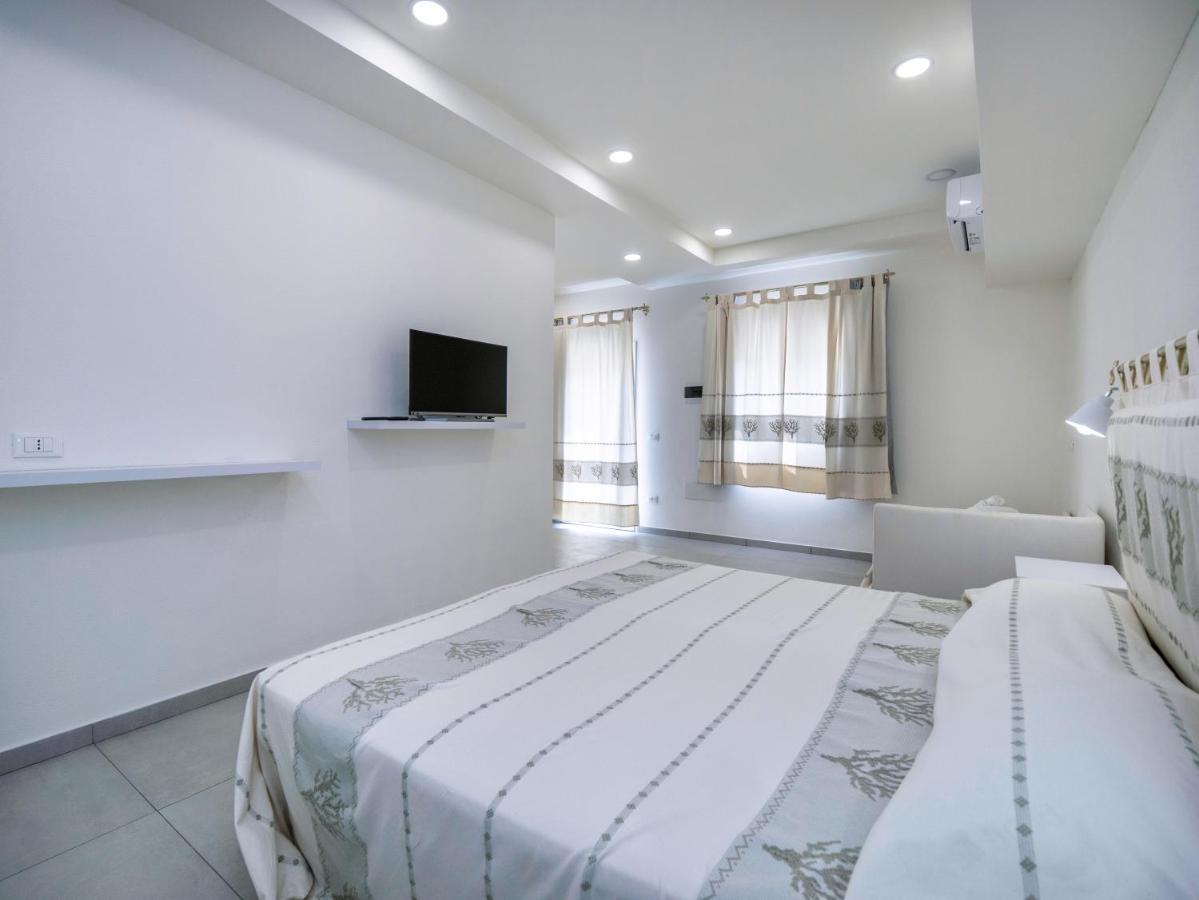 Aldo Moro Rooms Olbia Dış mekan fotoğraf